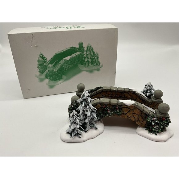 Dept. 56 Village Stone Footbridge #52646 In Original Box - Picture 8 of 14
